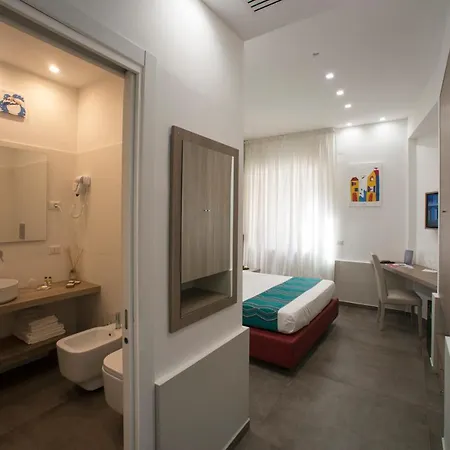 Regina Margherita 4* Neapol
