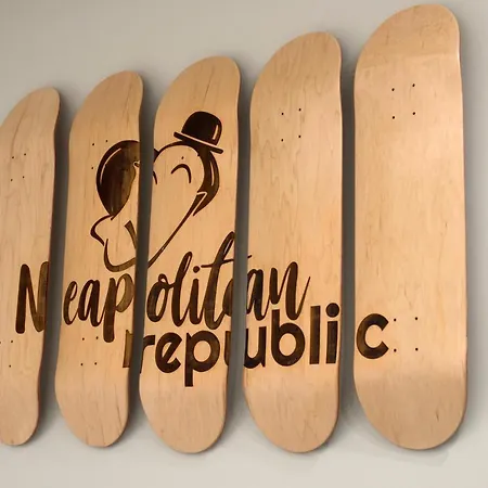 Regina Margherita Nocleg ze śniadaniem Neapol