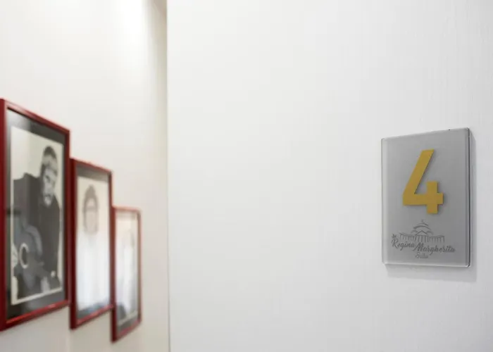 Regina Margherita Bed & Breakfast Napoli